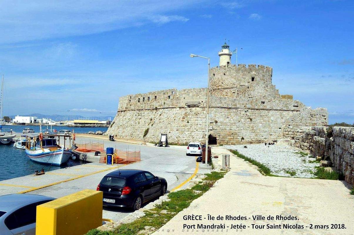 079- Rhodes ville et port d'honneur.JPG